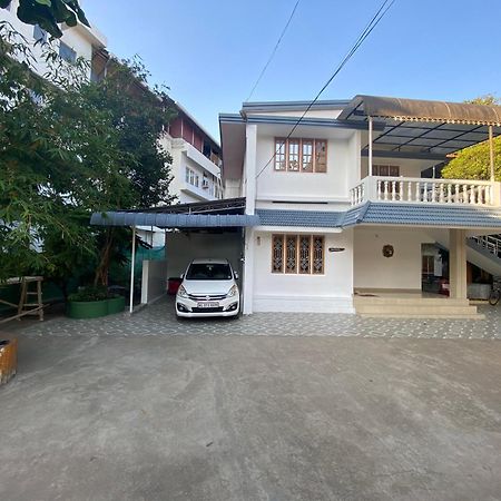Tranquilou Homestay Thekkady Exteriör bild