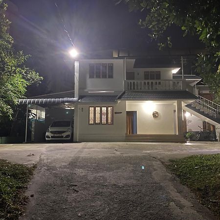 Tranquilou Homestay Thekkady Exteriör bild