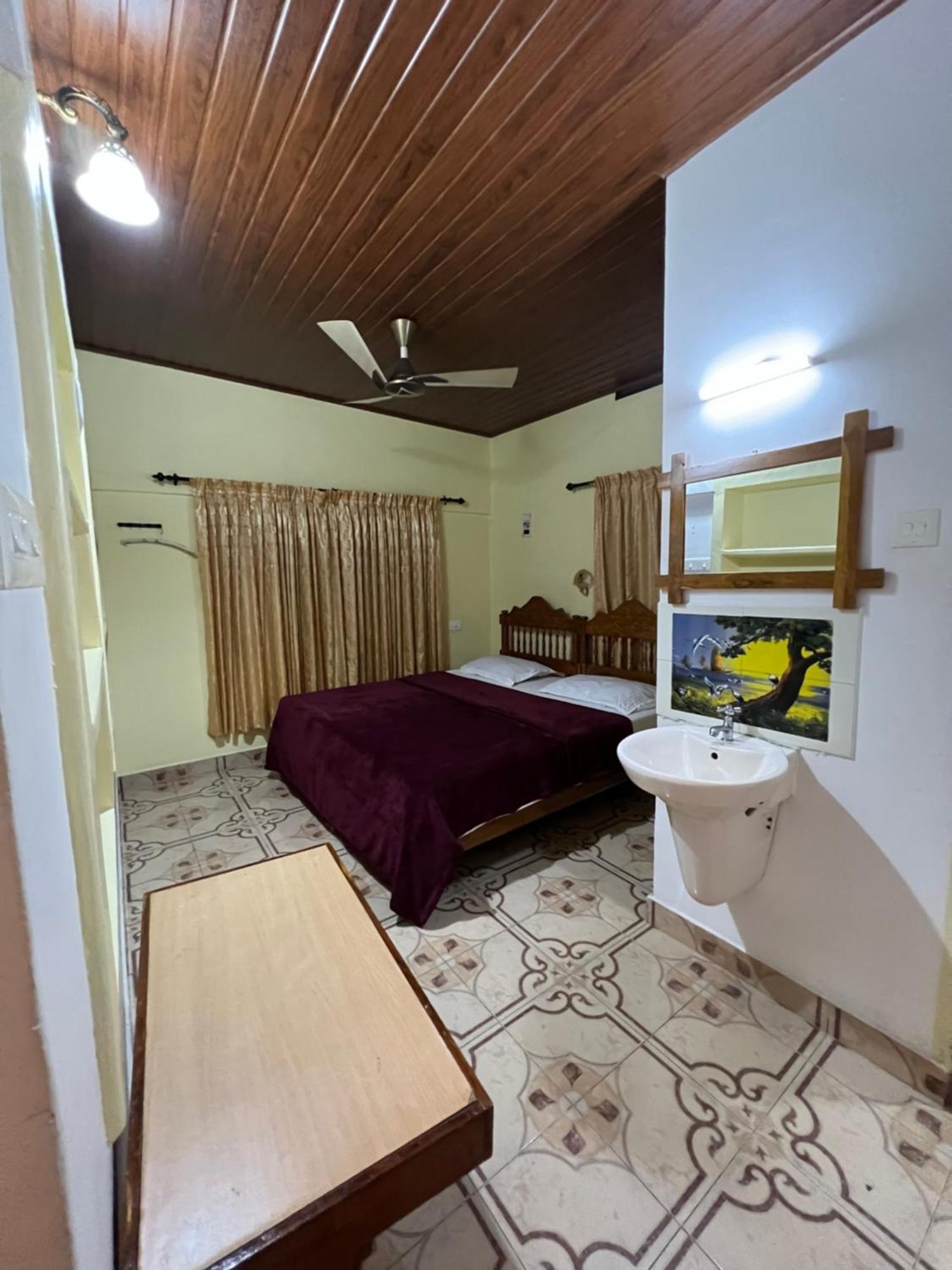Tranquilou Homestay Thekkady Exteriör bild
